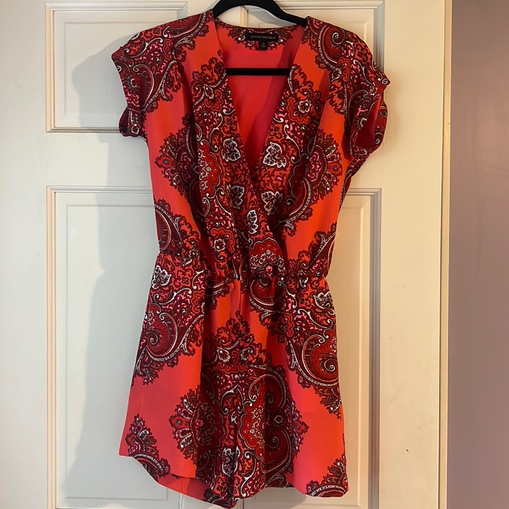 Banana Republic paisley romper with pockets